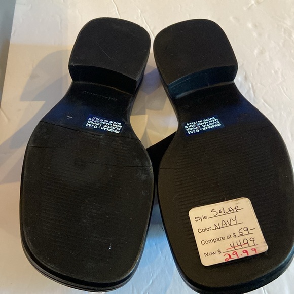 Bandolino sandals:  size 6 1/2 - Picture 2 of 5